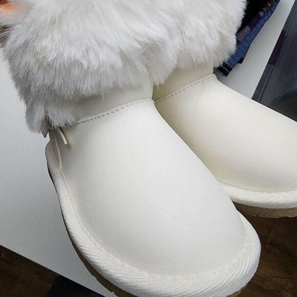 Gymboree Girls White Faux Fur Chalet Snow Winter Holiday Boots Shoes Size 10 NEW - Picture 5 of 11